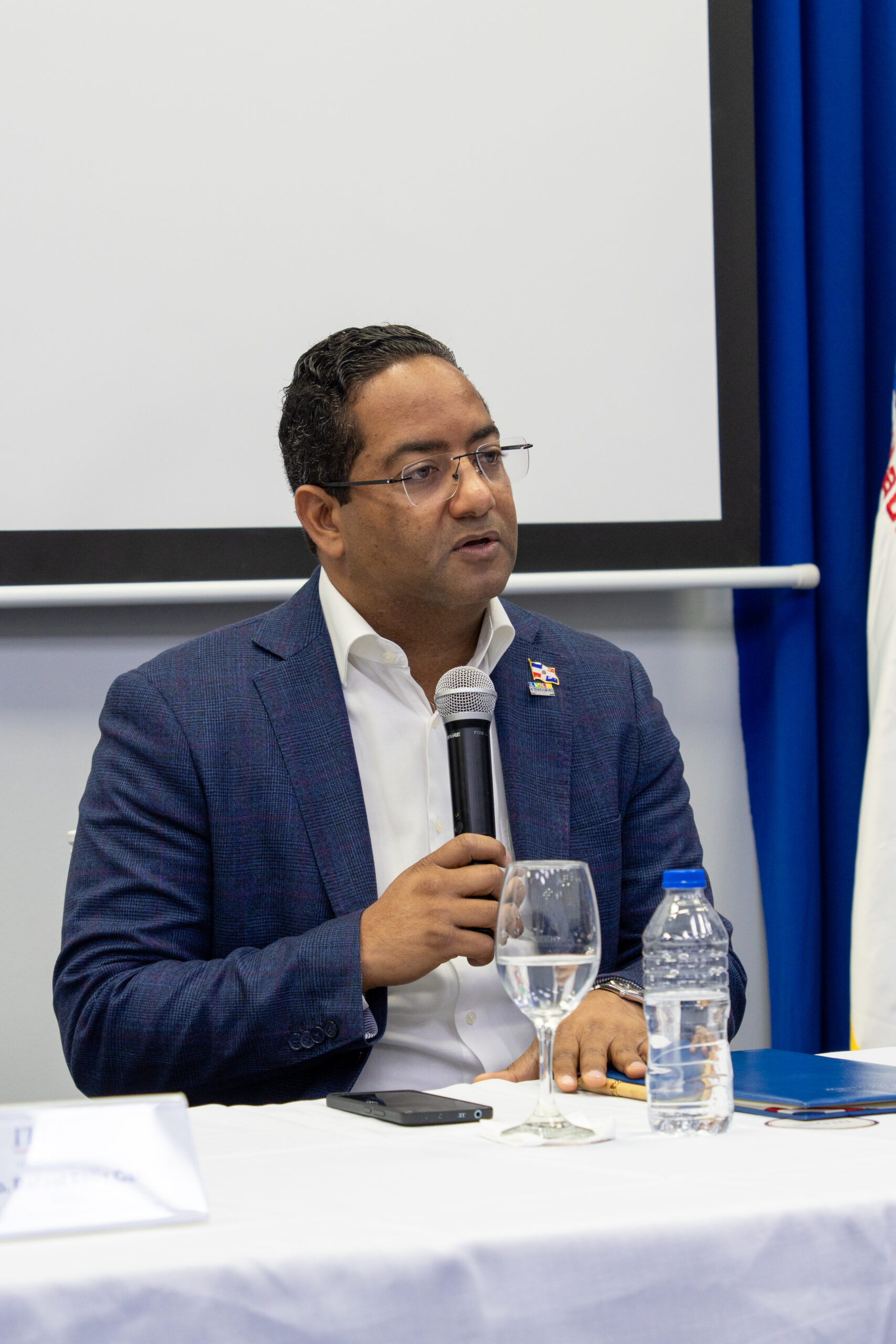 Imagen del Presidente del CONADIS